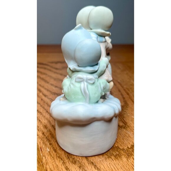 Circle of Friends by Masterpiece Homco 1993 A-Sledding We will Go! with Original - Picture 4 of 10